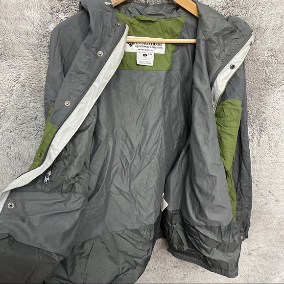 ColumbiaOlive Two Toned  Windbreaker Jacket - Picture 4 of 5